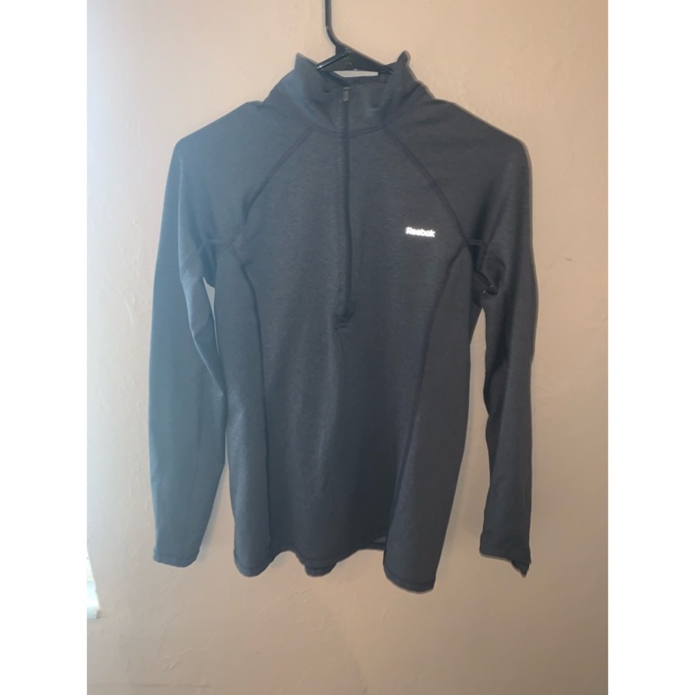 Workout pullover - Picture 2 of 2